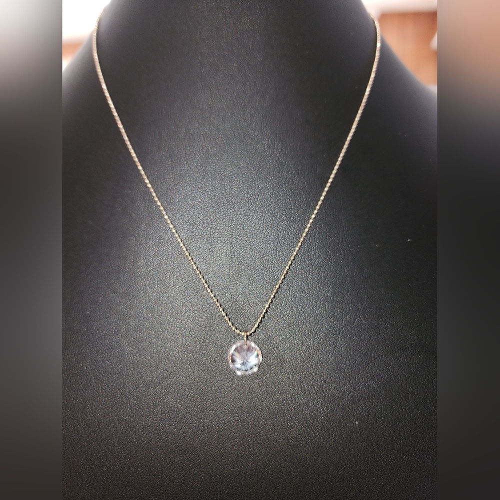 Stunning Minimalist Crystal Pendant Necklace